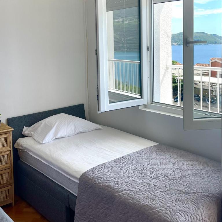 XENIA Seaview Apartment - One-Bedroom Apartment - 10