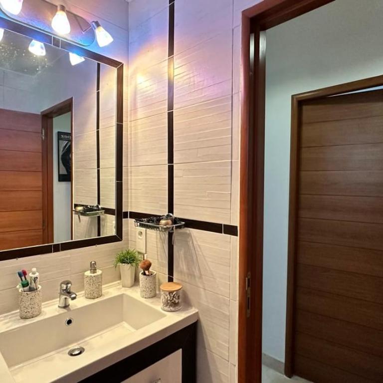B023 Tres bel appartement proche de la mer a Cannes - Appartement - 18