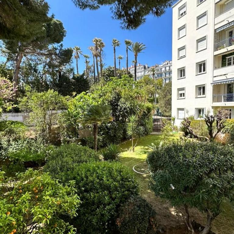B023 Tres bel appartement proche de la mer a Cannes - Appartement - 22