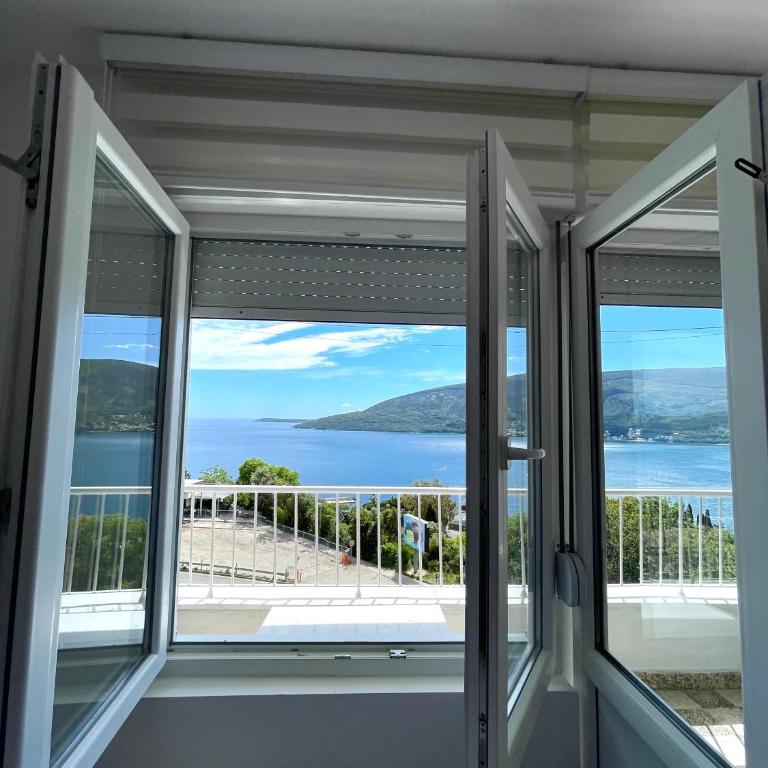 XENIA Seaview Apartment - One-Bedroom Apartment - 4