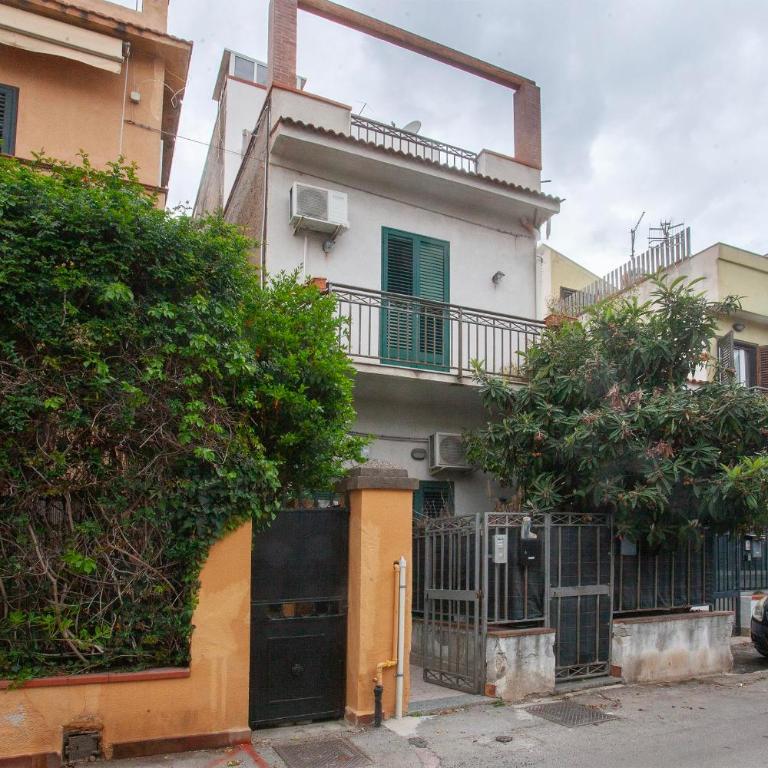 Mondello Twentytwo House - One-Bedroom Apartment - 47