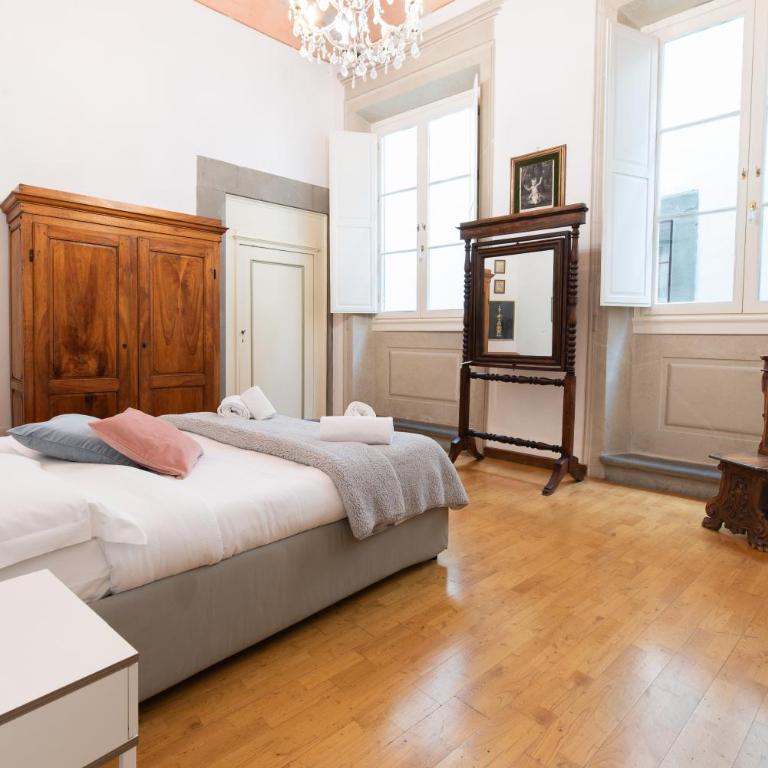 Santo Spirito Frescoed 6 sleeps apartment - Appartamento con 3 Camere da Letto - 9