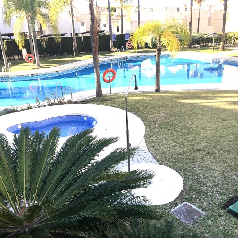 STYLISH TOWNHOUSE IN BEACHFRONT COMPLEX - Casa de 3 dormitorios - 5