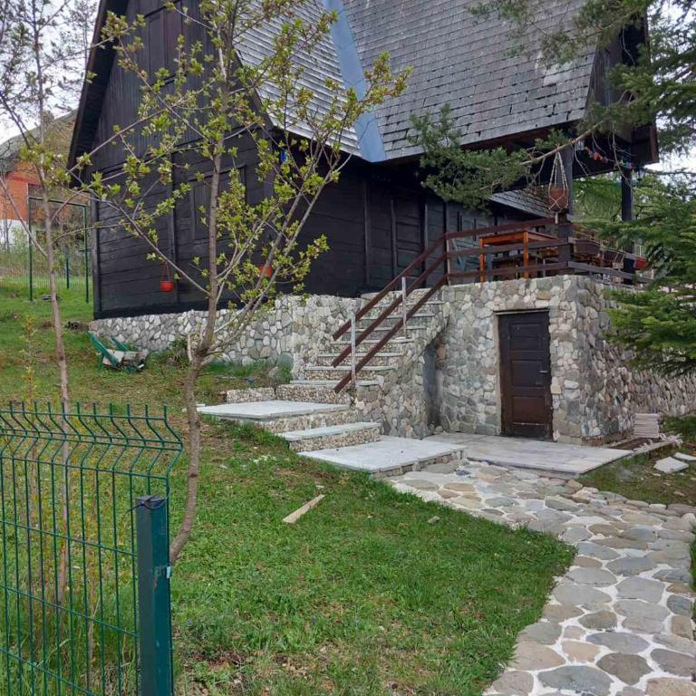 Vikendica Malović - Three-Bedroom House - 33