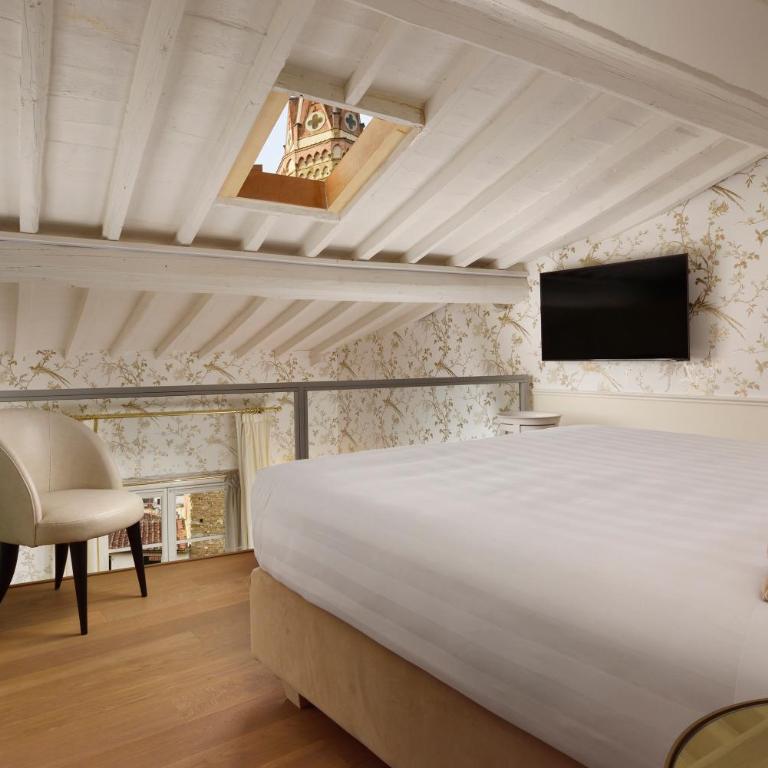 San Firenze Suites & Spa - Junior Suite Loft - 1