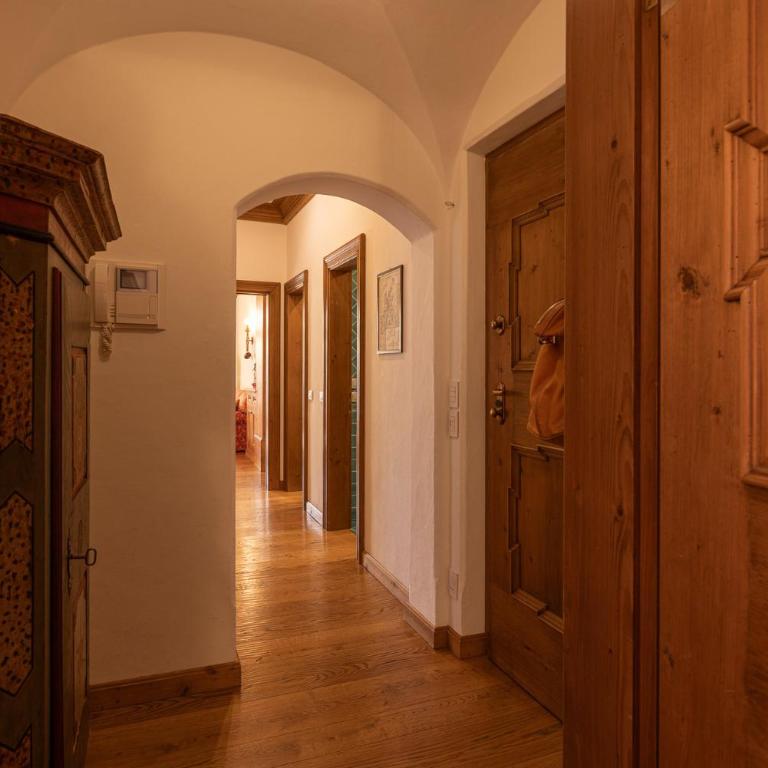 Casa Ciclamino, direttamente sul Corso di Cortina dAmpezzo - Appartamento con 2 Camere da Letto e Balcone - 12