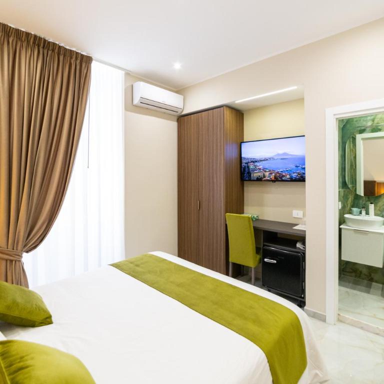 Station House 45 - Camera Matrimoniale con Bagno Privato - 1