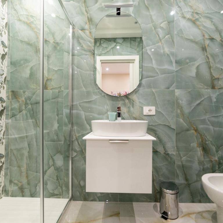 Station House 45 - Camera Tripla con Bagno Privato - 3