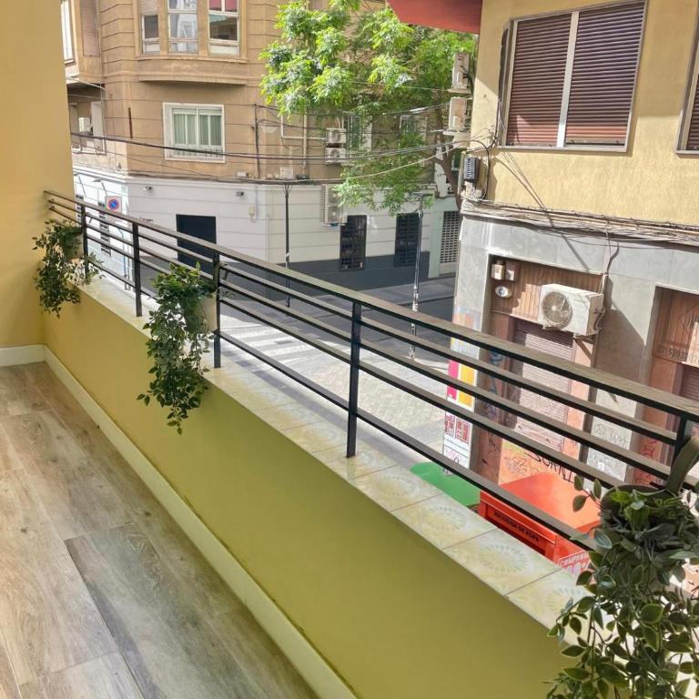 Annamaria B&B Alicante Centro - Double Room with Shared Bathroom - 3