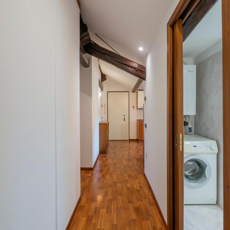 Spazioso e Comodo Appartamento in Centrale FS - AC - Appartamento con 2 Camere da Letto - 19