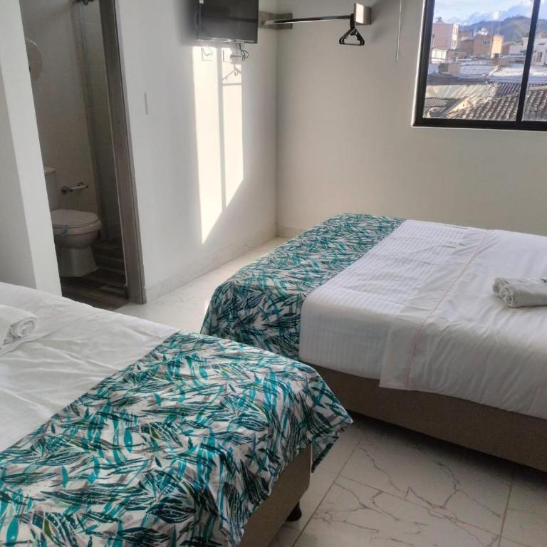 HOTEL CALIFORNIA - Habitación Doble Superior - 2 camas - 1