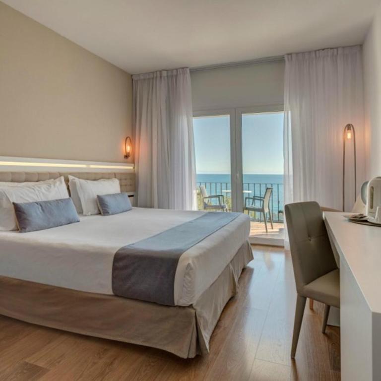 Park Hotel San Jorge & Spa by Escampa Hotels - Habitación Doble Confort con vistas al mar y balcón - 1