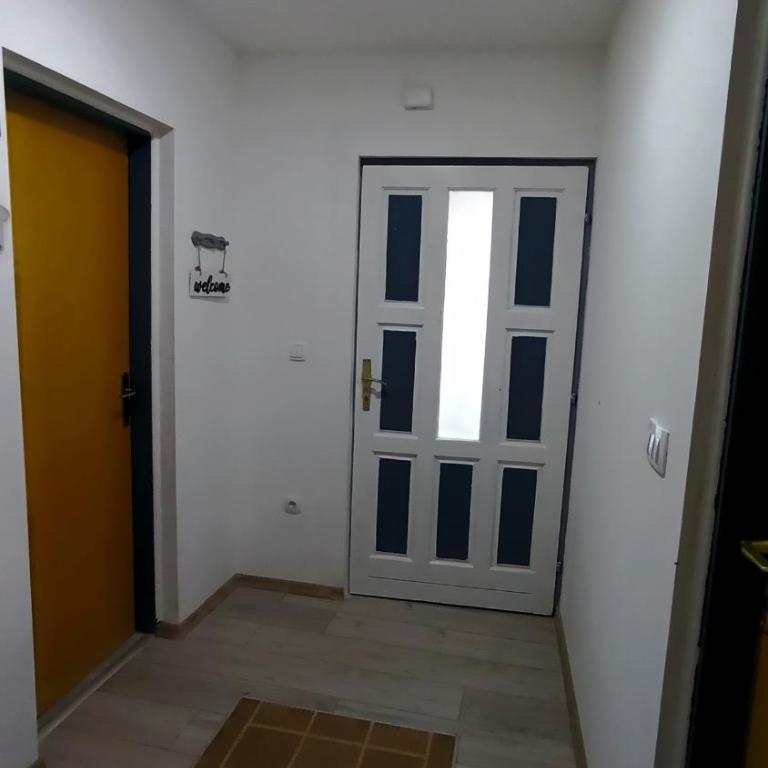 Apartman Orhan - Three-Bedroom Apartment - 7