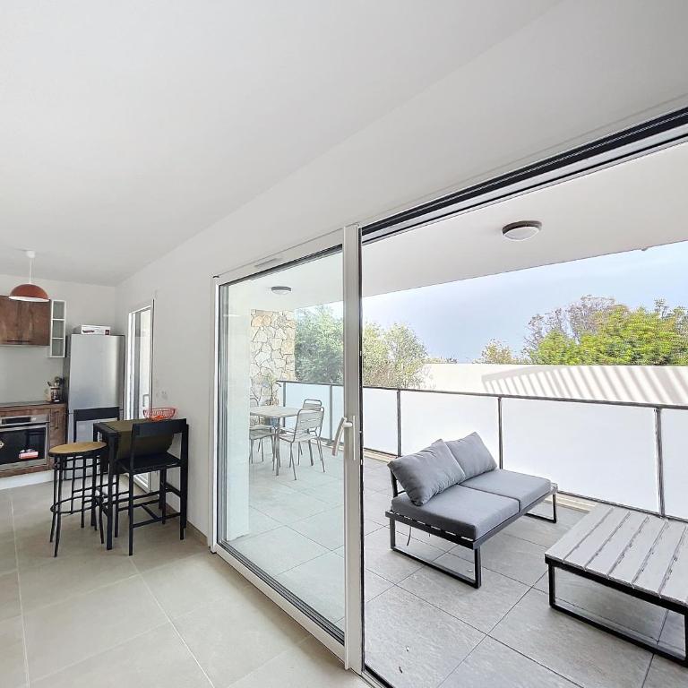 T2 dans résidence avec piscine - Appartement 1 Chambre - 4