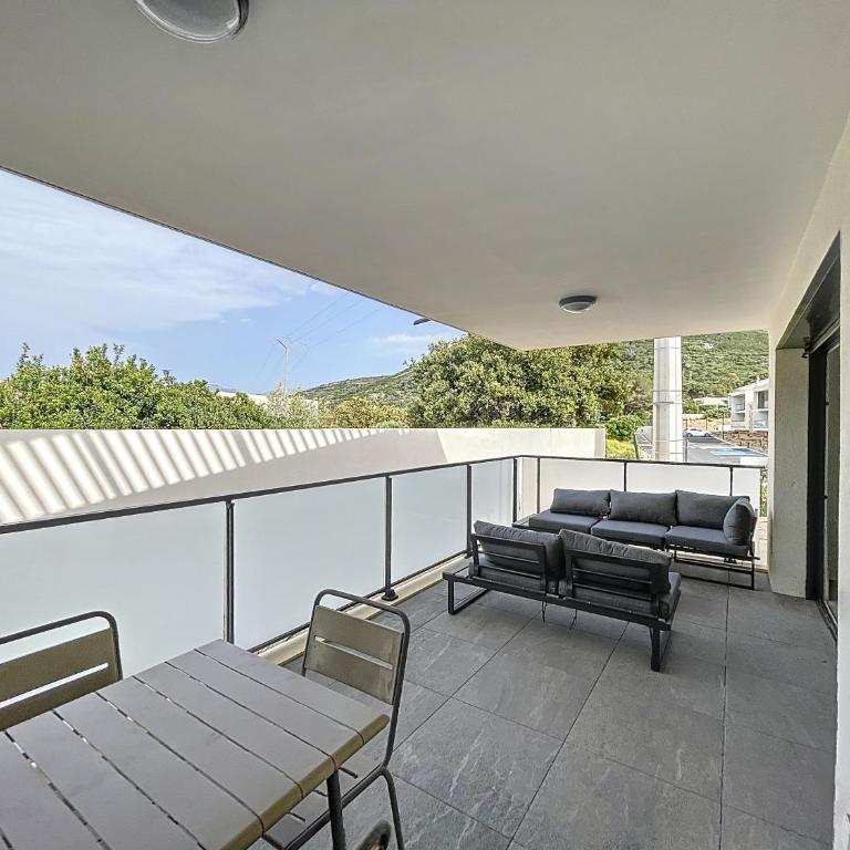 T2 dans résidence avec piscine - Appartement 1 Chambre - 10