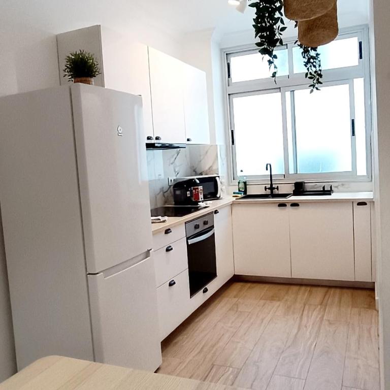 Canteras beach apartment +3Bed +2Bath +Wifi - Apartamento de 3 dormitorios - 2