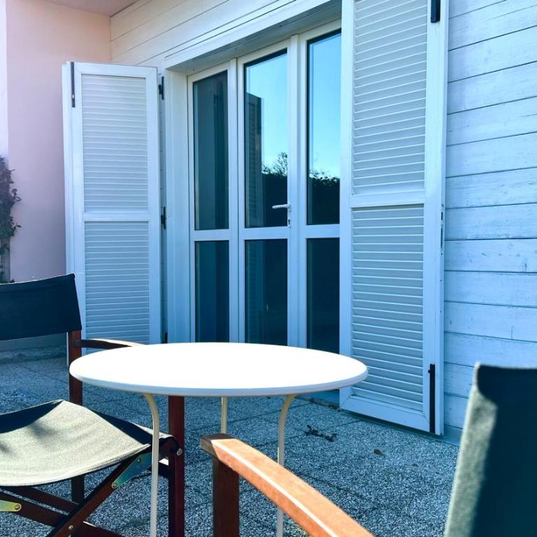 Palme 6 - Marcelli, bilocale con doppio giardino, Residence Le Palme - Appartamento - Piano Terra - 2