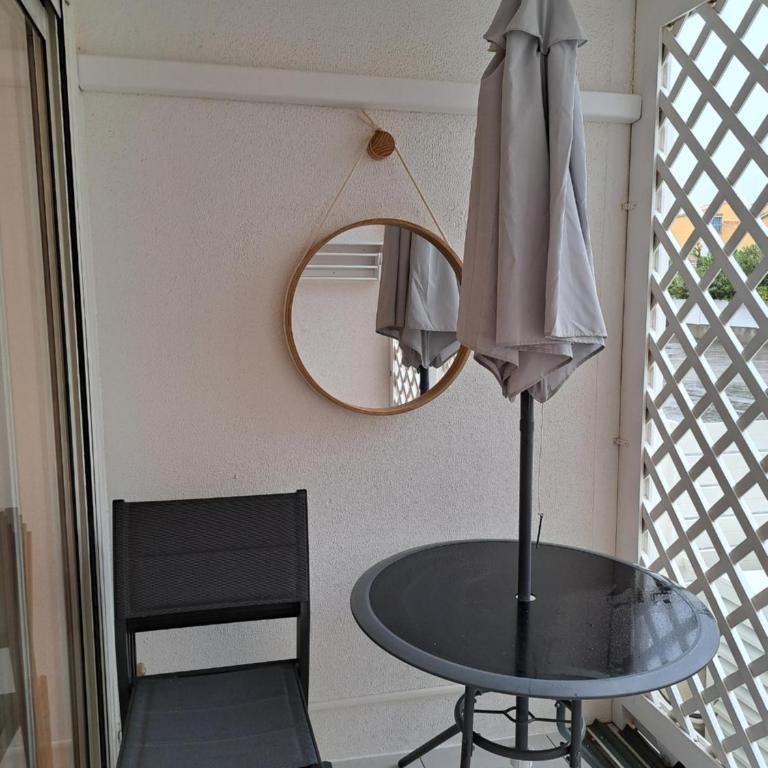 T2 4 Personnes Entièrement Rénové Narbonne Plage Front de Mer à 50 m de la mer avec Parking Privatif, Climatisation, et Machine à laver séchante - Appartement 1 Chambre - 16
