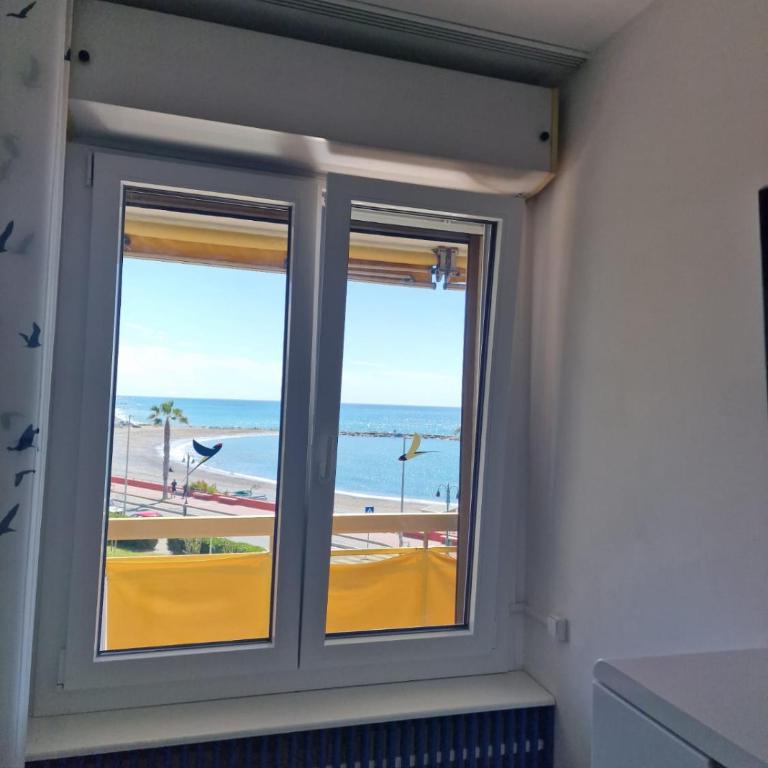 Laguna Blu - One-Bedroom Apartment - 10