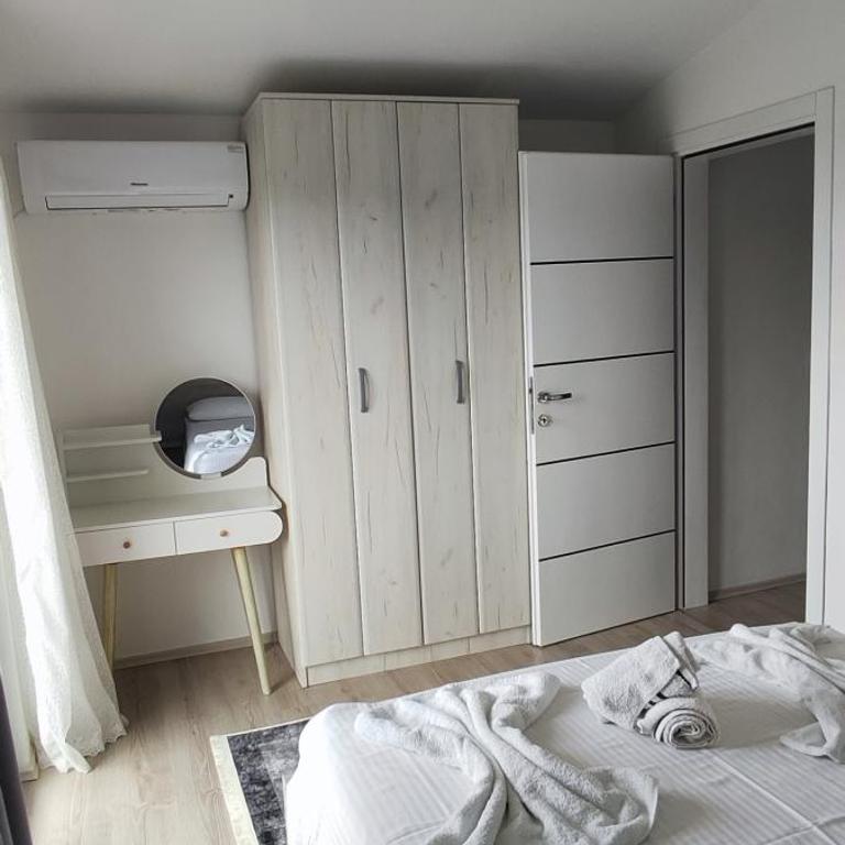 Zelena Maslina - Vila sa Sopstvenim Bazenom - 13