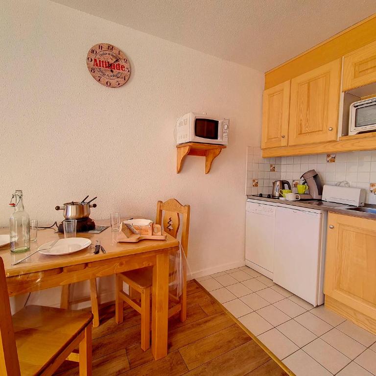 Studio Lumineux au Pied des Pistes avec Balcon – 3 Pers. - FR-1-344-1056 - Estudio - 2