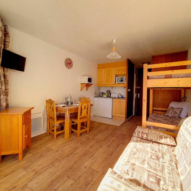 Studio Lumineux au Pied des Pistes avec Balcon – 3 Pers. - FR-1-344-1056 - Estudio - 9