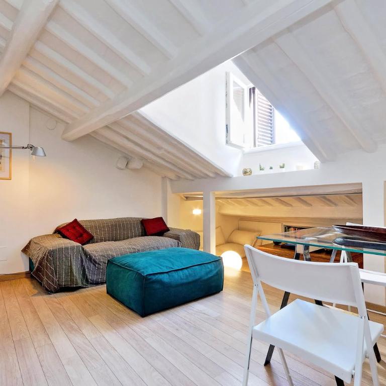 Pantheon Charming Attic | Romeloft - Standard Apartment - 4
