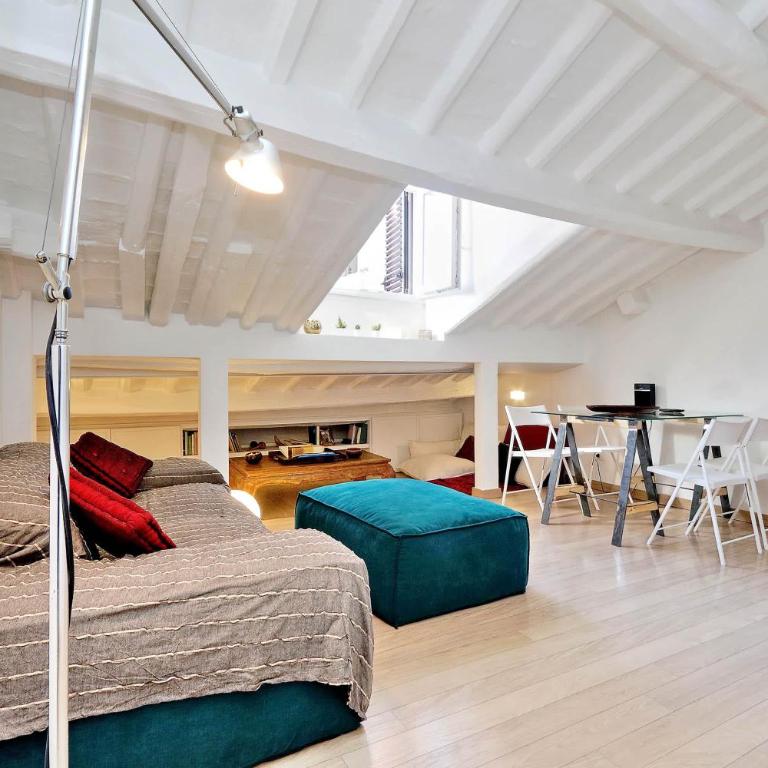 Pantheon Charming Attic | Romeloft - Standard Apartment - 6