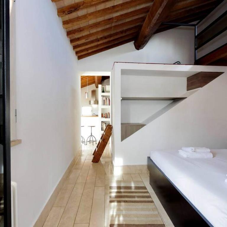 Pantheon Stylish Attic - Apartment - 9