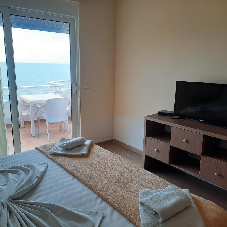 Apartments Val - Two-Bedroom Apartment with Sea View - 7