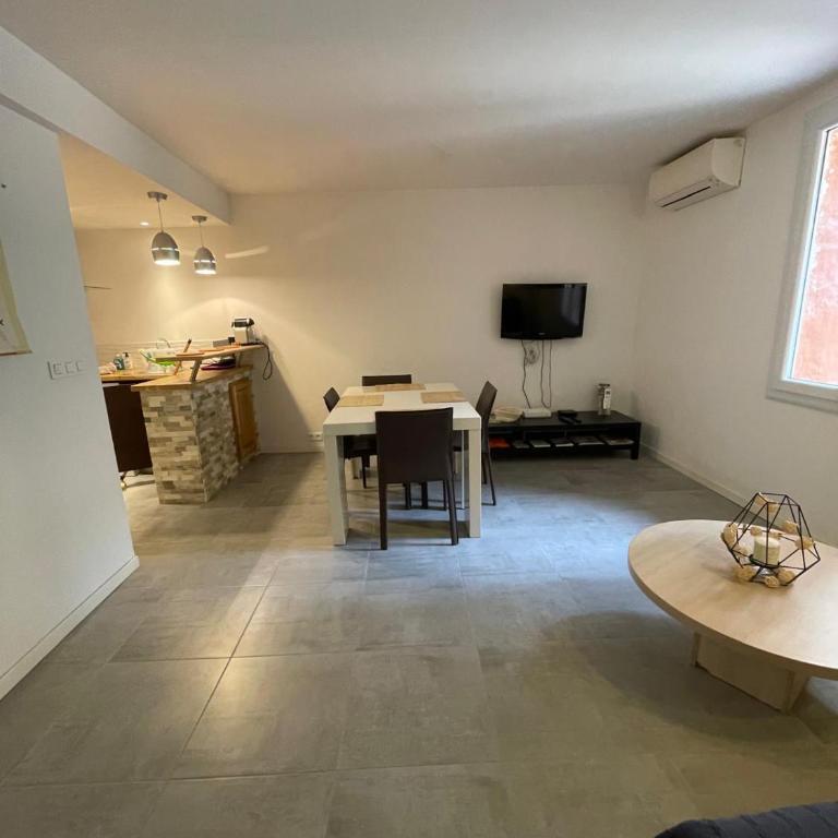 Plaisir côtier Coeur de Bandol T3, Clim, 50m mer - Appartement 2 Chambres - 7