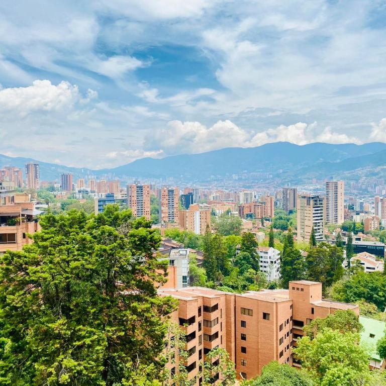 Beautiful Apto in Poblado - One-Bedroom Apartment - 11