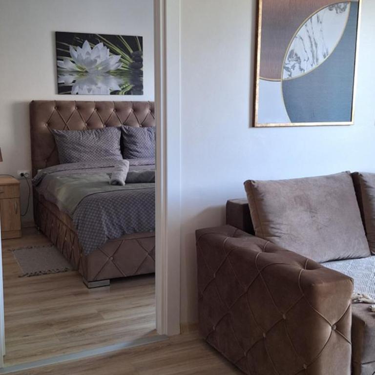 Apartman Lara - One-Bedroom Apartment - 8