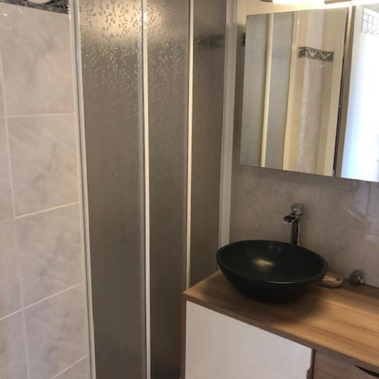 Appartement cosy dans une résidence avec piscine - Appartement 2 Chambres - 9