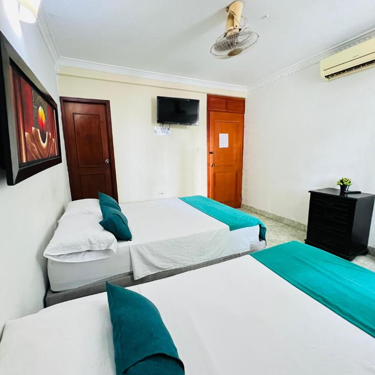 Hotel Coco Beach Santa Marta - Budget Triple Room - 1