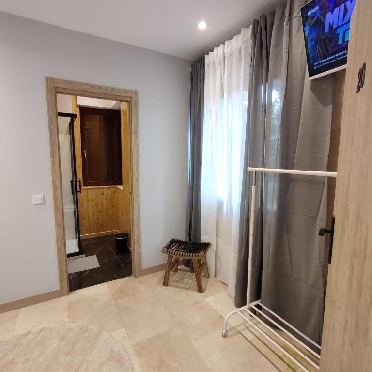 HABITACION CON HERMOSAS VISTAS A BILBAO - Habitación Doble con baño privado - 14