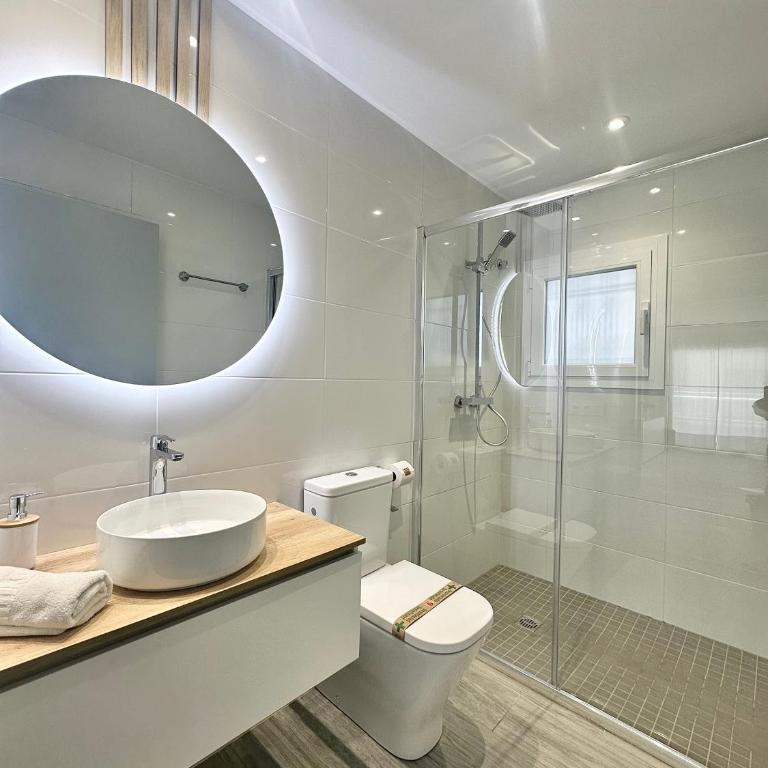 Roses Apartments Beach - 3 rooms 2baths - Apartamento con 3 dormitorios - Frente al océano - 4