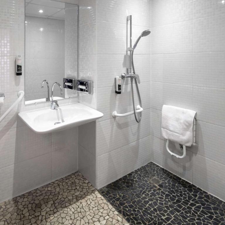 Best Western Voiron Centre - Chambre Lits Jumeaux Standard - Non-Fumeurs - 6