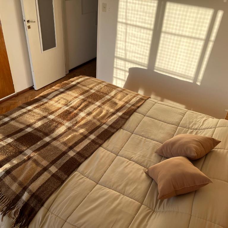 Luminoso, excelente ubicación sobre Bv Oroño - Apartamento de 1 dormitorio - 11
