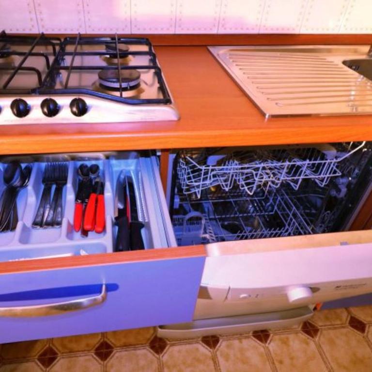 Bright apartment with private garden-Beahost - Appartamento - 5