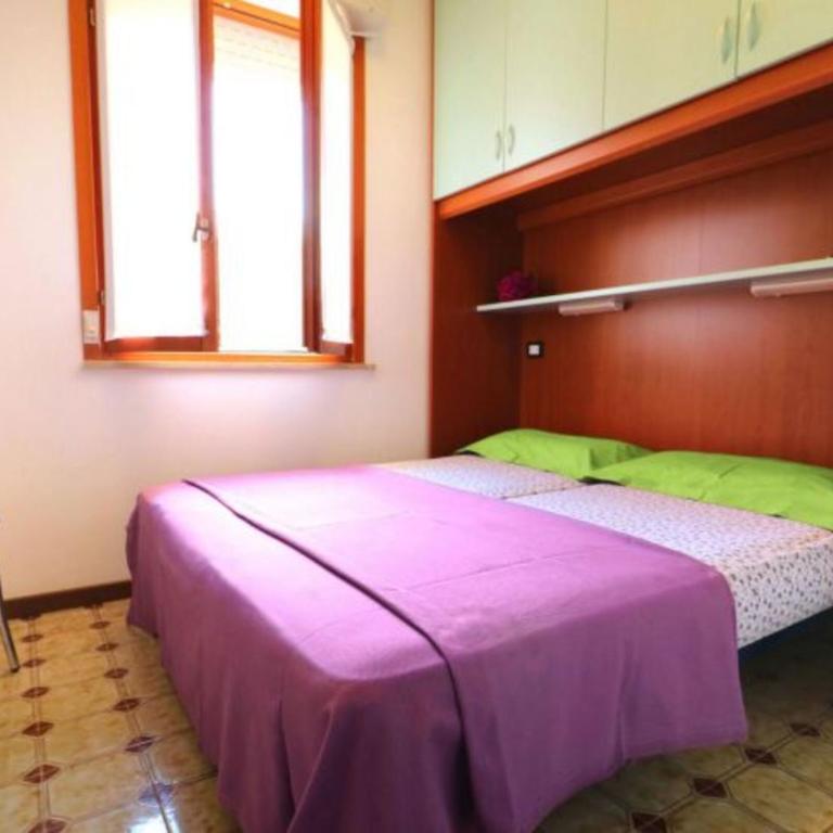 Bright and cosy apartment in Lido dei Pini - Apartment - 7
