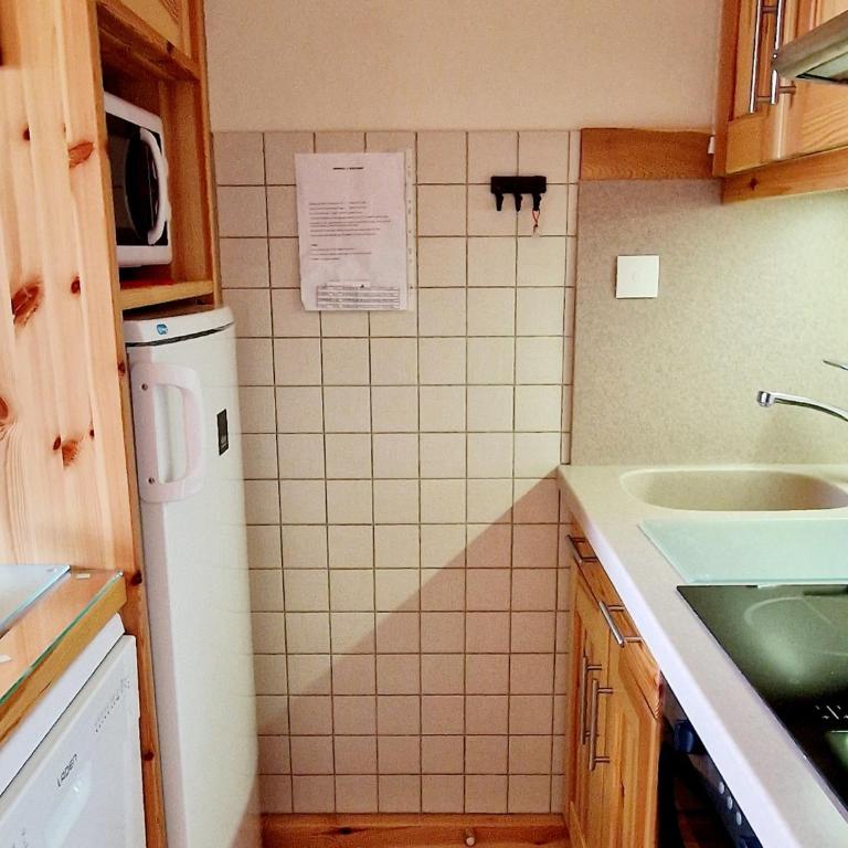 Appartement charmant 46m² pour 6 pers, proche pistes et commerces, balcon exposé Est - FR-1-755-13 - Apartment - 7