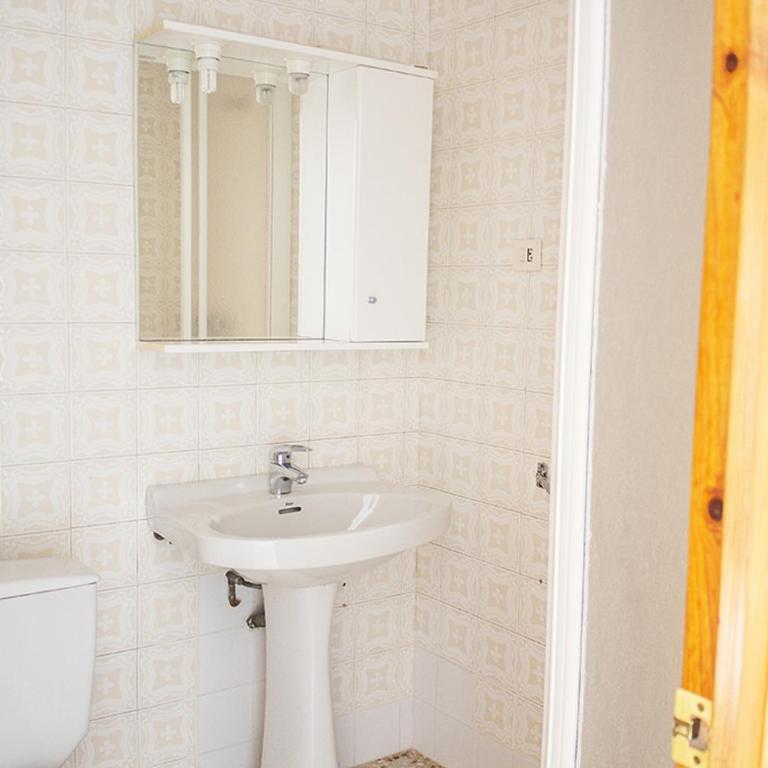 Apartamentos Grist - Three-Bedroom Apartment - 1