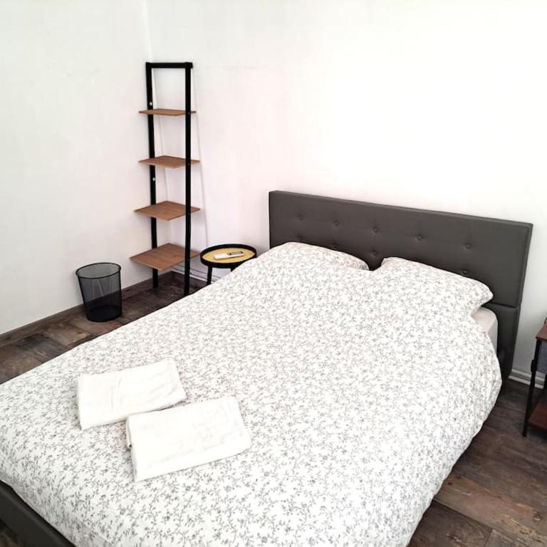 Suite Chanzy 69 - Two-Bedroom Apartment - 20