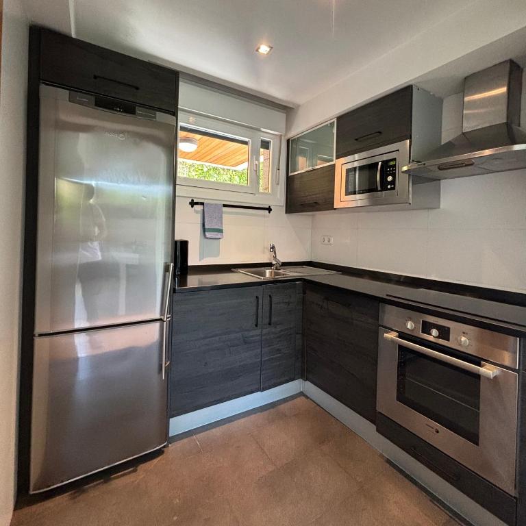 Ulia Apartments- Garden Boutique & 1 Free Parking Space - Apartamento de 3 dormitorios - 8