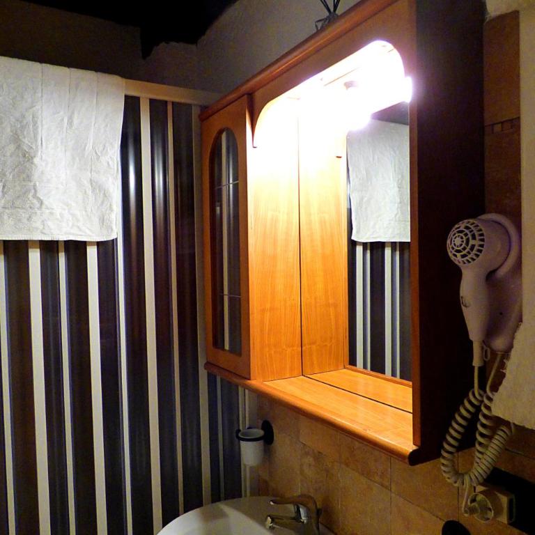 Chalet Sul Lago Hotel In Montagna - Chambre Double - Mansardée - 1