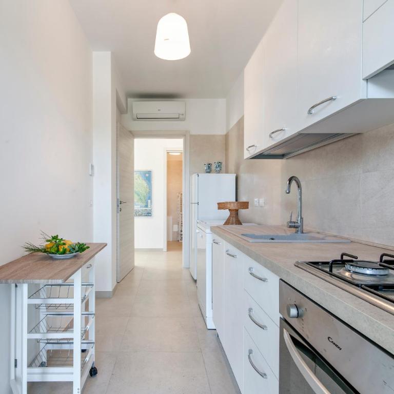 Villa dei Pini Vista Mare - Appartamento con 3 Camere da Letto - 13