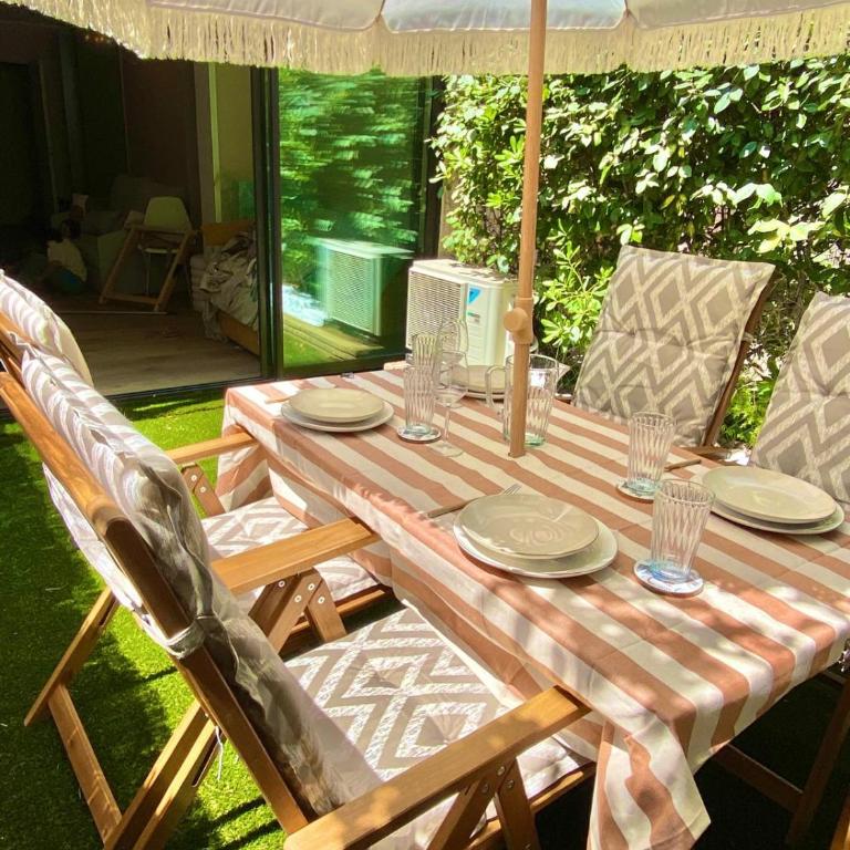 Bandol A Bandol cha cha cha - Appartement - Chambre Double - Vue sur Parc - 23