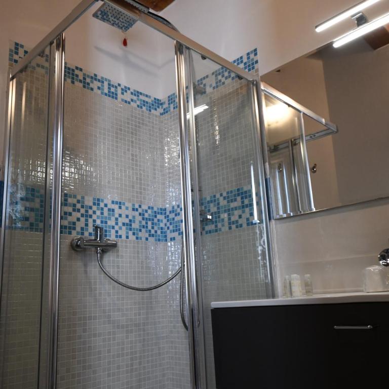 Bienestar - Maison de Charme - Camera Familiare con Doccia - 1