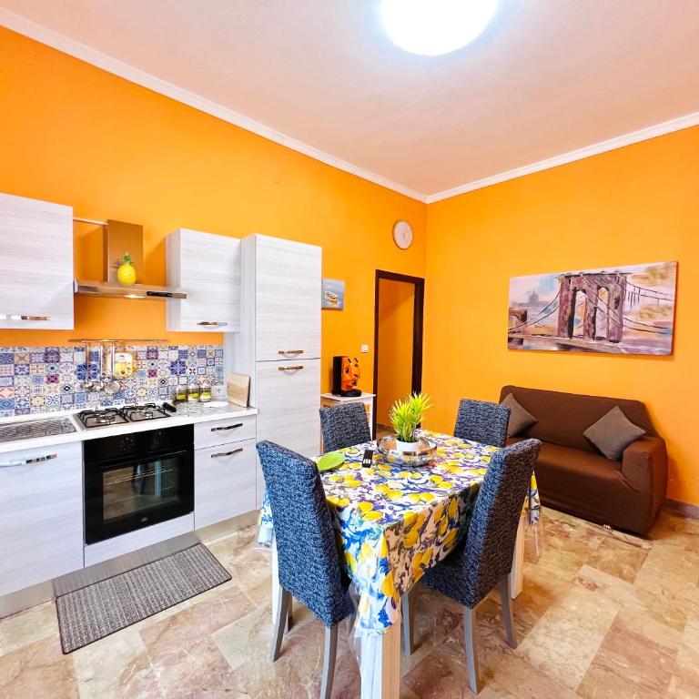 Orange House - Apartment mit 3 Schlafzimmern und Aussicht - 2